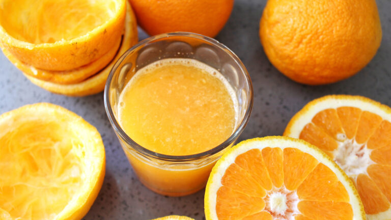 Is Drinking Freshly Squeezed Juice Actually Good for You?